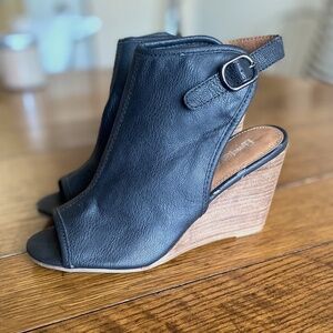 LimeLight Black leather Peep Toe Wedge Heels Booties  size 6.5 New